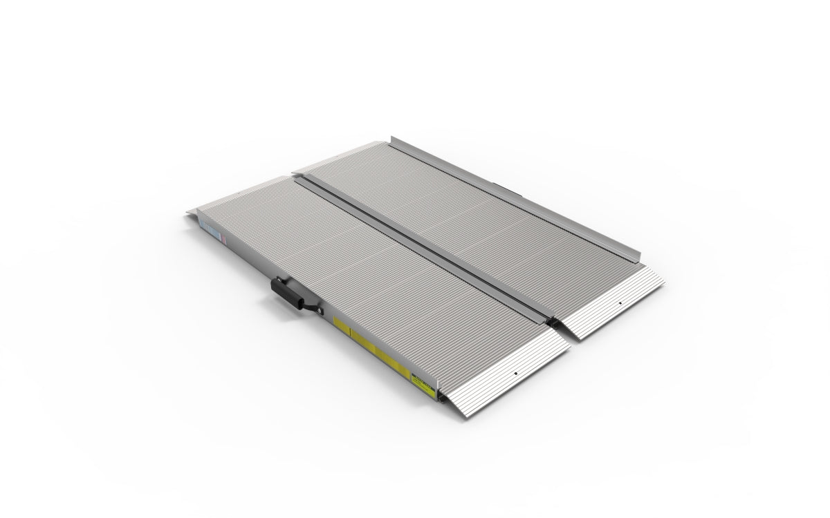 TRAVERSE™ Singlefold Ramp - EZ-ACCESS