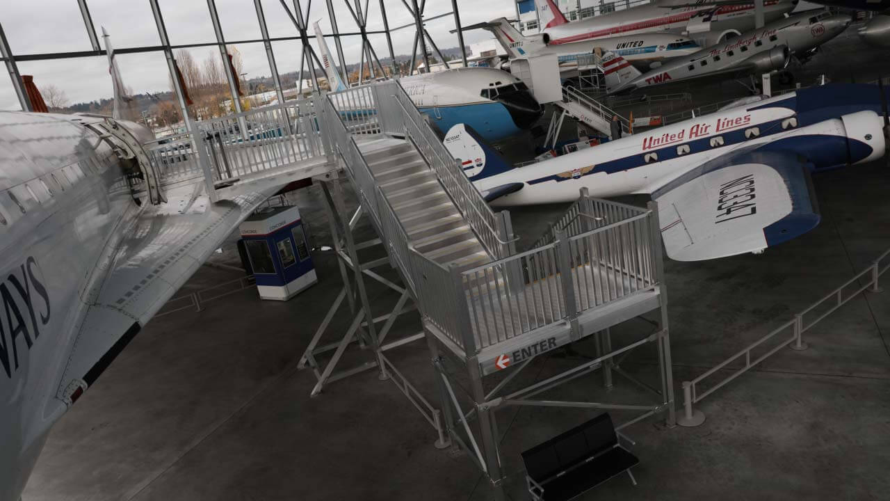 PATHWAY® HD Multi-Story Stairs - EZ-ACCESS