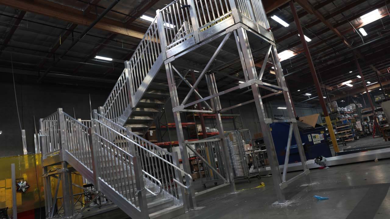 PATHWAY® HD Multi-Story Stairs - EZ-ACCESS