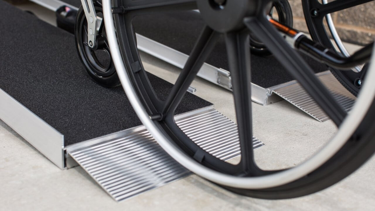 SUITCASE® Singlefold AS Ramp - EZ-ACCESS