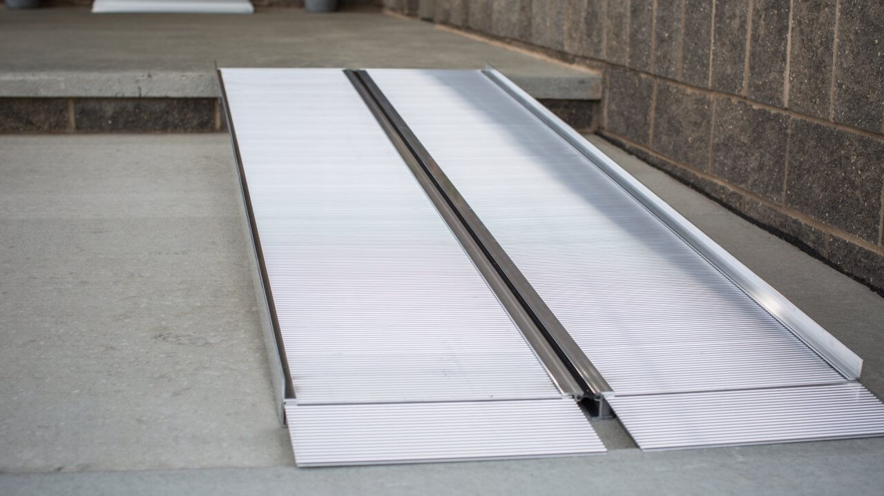 SUITCASE® Singlefold Ramp - EZ-ACCESS