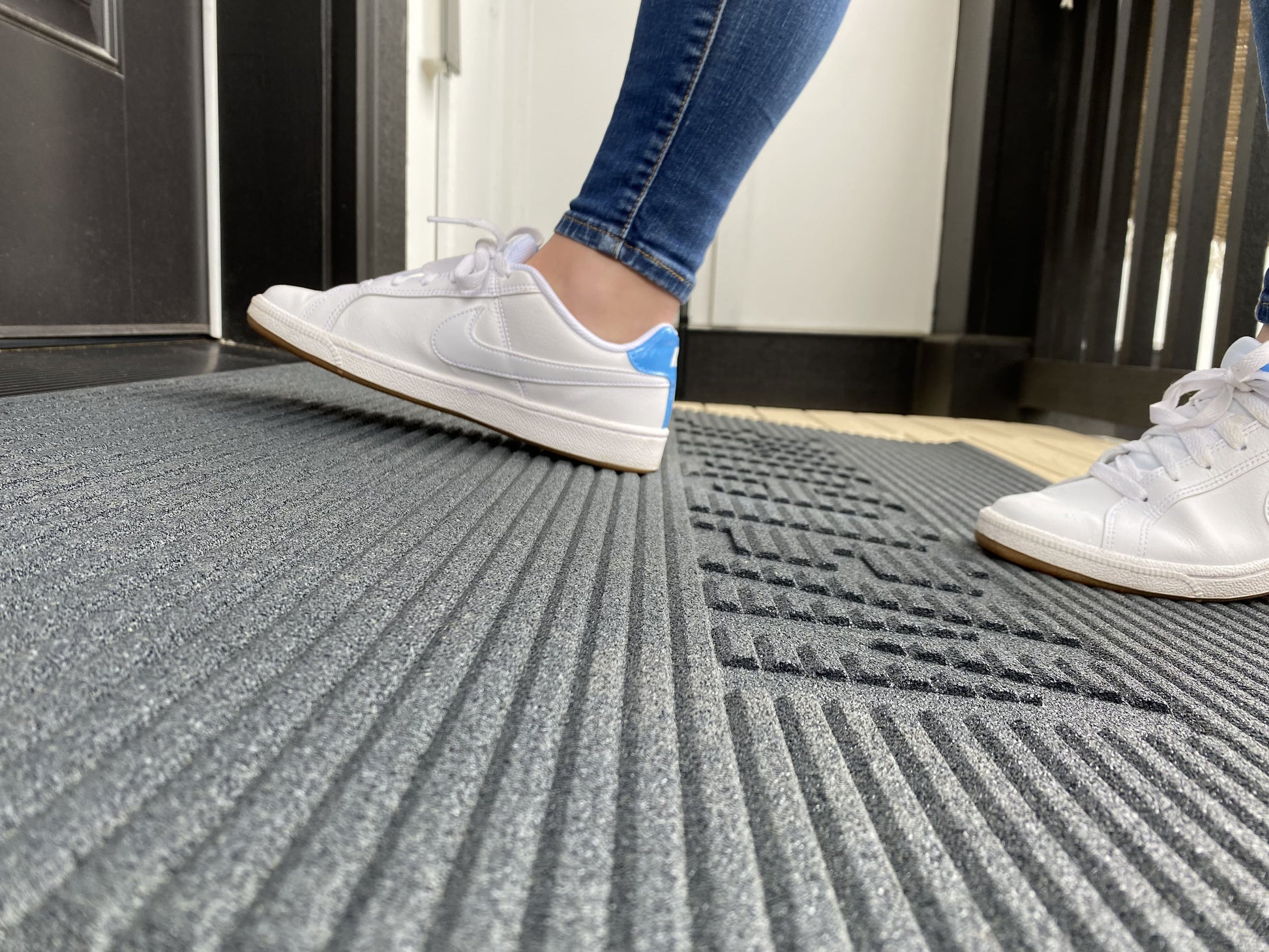 TRANSITIONS® Angled Entry Mat - EZ-ACCESS