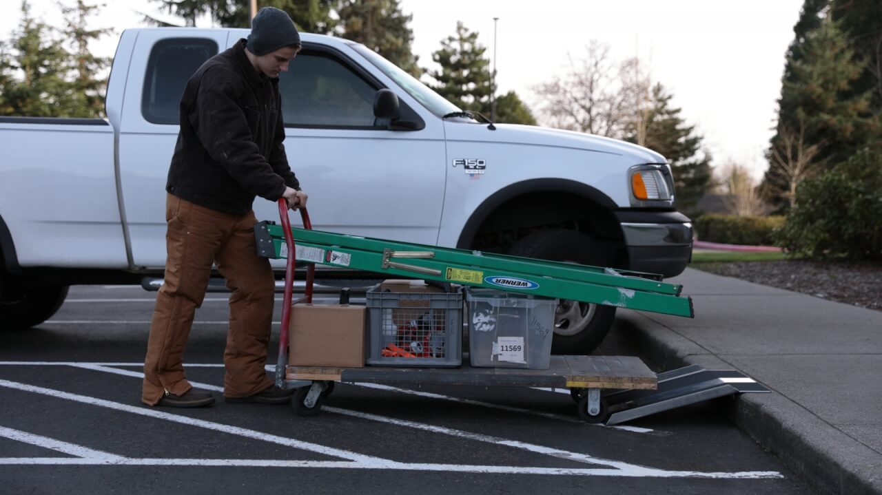 TRAVERSE™ Curb Plate - EZ-ACCESS