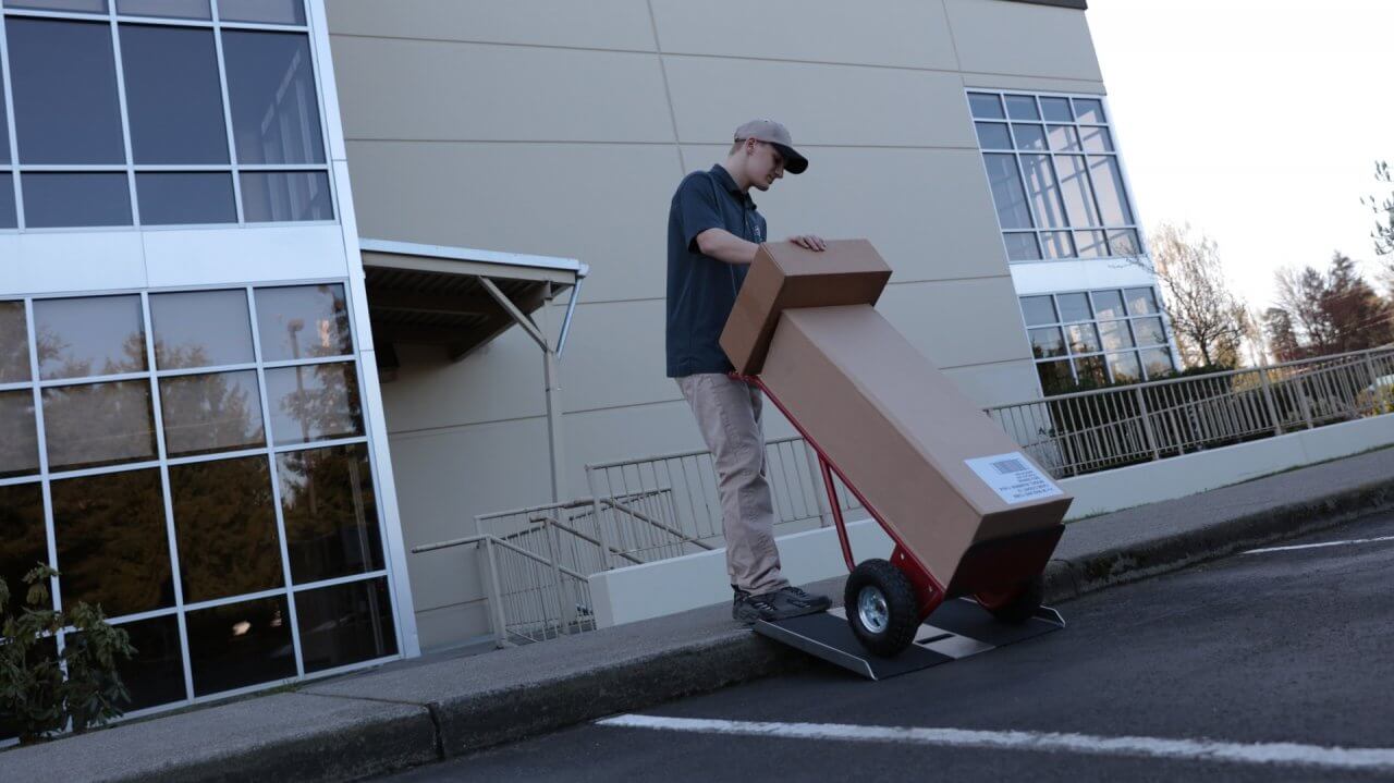 TRAVERSE™ Curb Plate - EZ-ACCESS