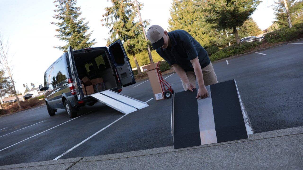 TRAVERSE™ Curb Plate - EZ-ACCESS