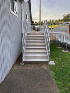 PATHWAY® HD Adjustable Stair System