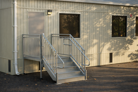 PATHWAY® HD Adjustable Stair System