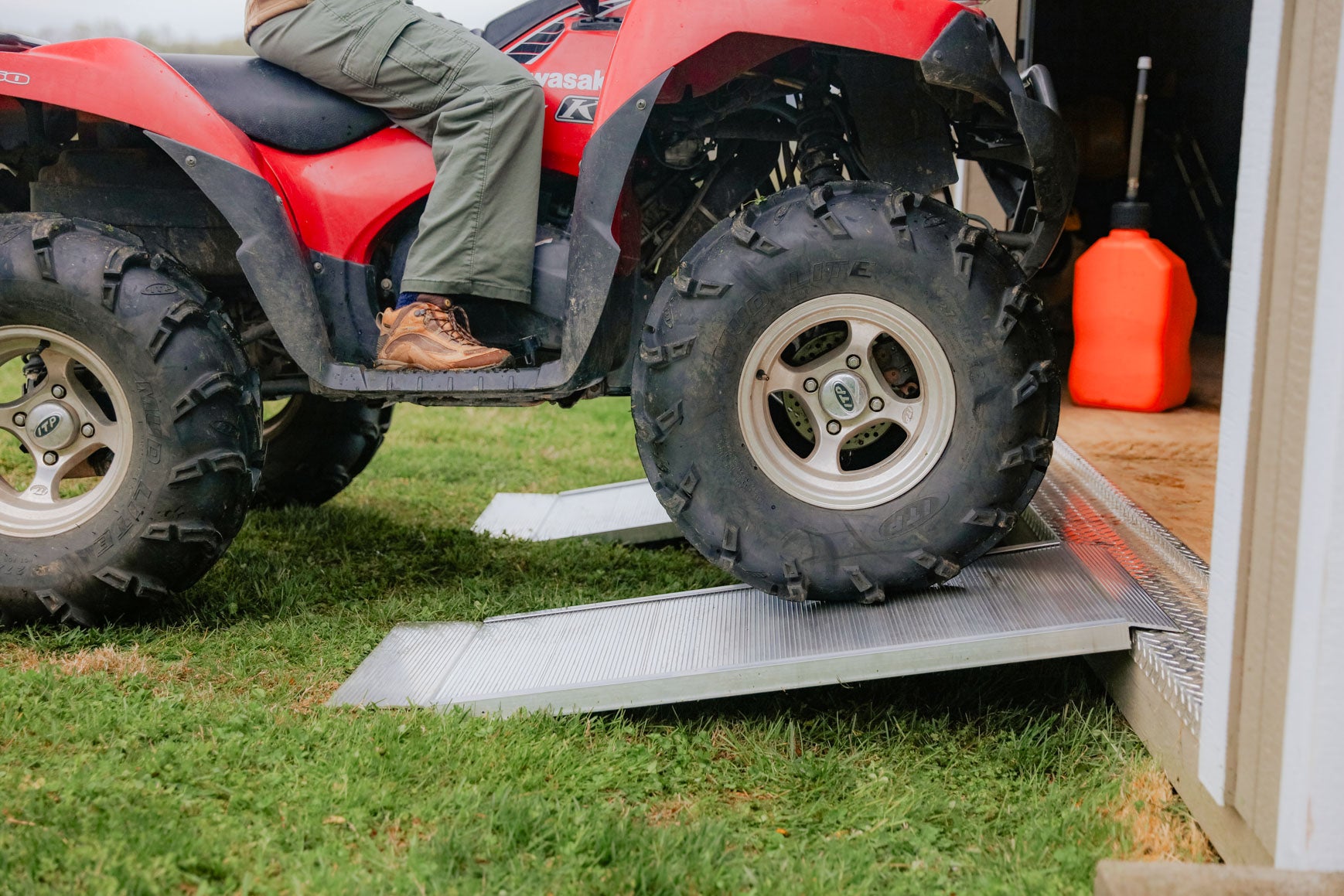 TRAVERSE™ Portable Storage Ramp