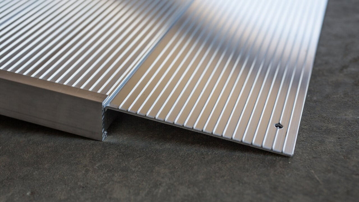 Angled Stern Ramp TRANSITIONS Angled Entry Ramp | Adjustable Threshold Ramp