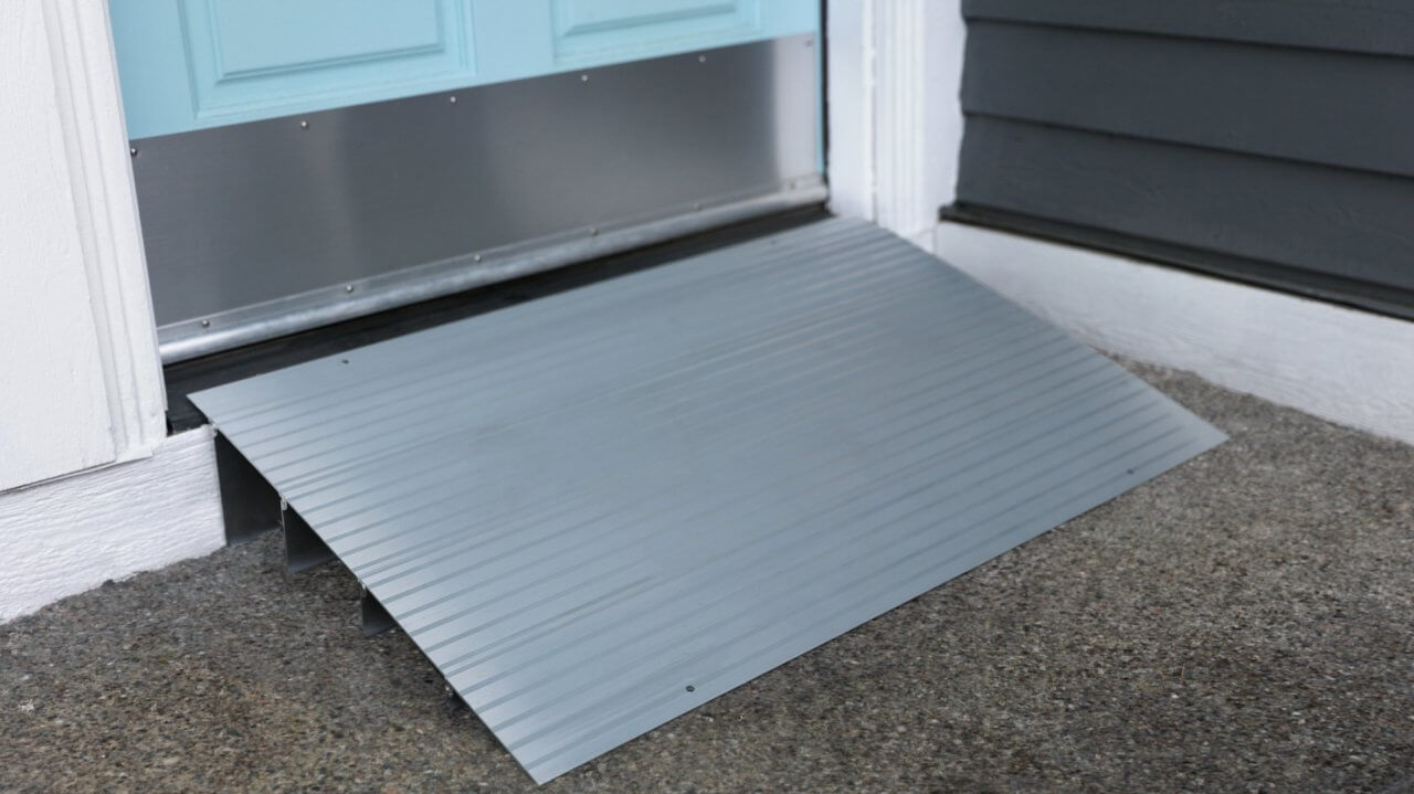 TRANSITIONS® Modular Entry Ramp | EZ-ACCESS