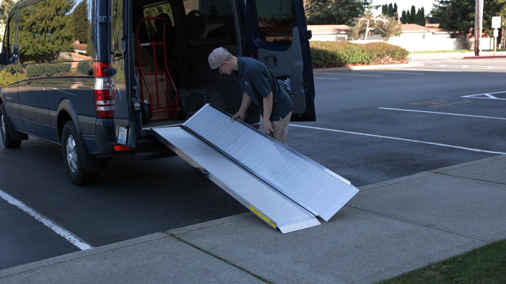 TRAVERSE™ Singlefold Ramp - EZ-ACCESS