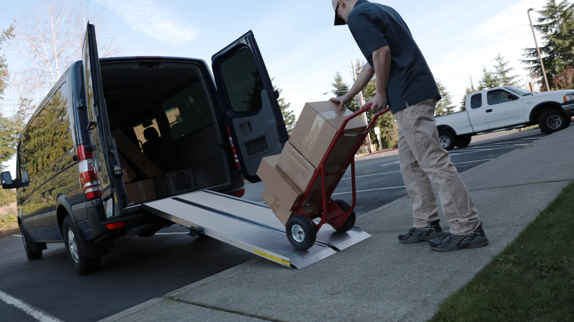Single Threaded Ramp TRAVERSE™ Singlefold Ramp